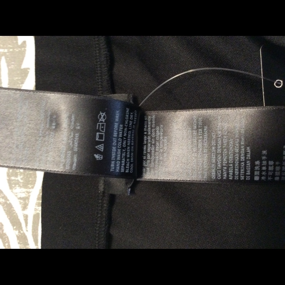 Kimmie Ruffle Rhinestone Short - Picture 11 of 11